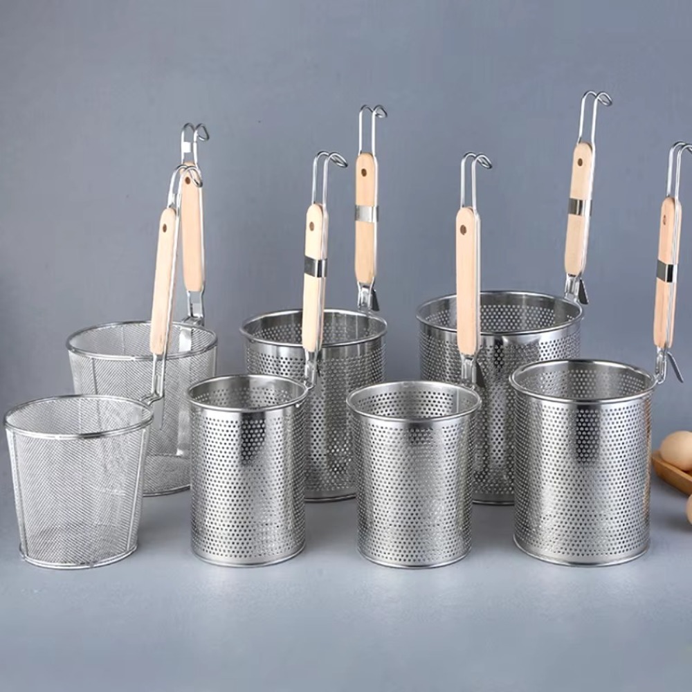 Kitchen Gadgets Pasta - Verdikte roestvrijstalen trechter met houten handvat,