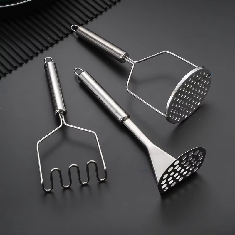 Roestvrijstalen aardappelstamp - Kitchen Gadgets Kids recensie en prijs